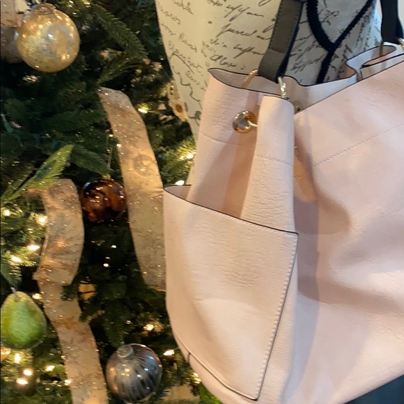 NWOT Blush/Soft Pink Leather Hobo Bag!! - Picture 2 of 5